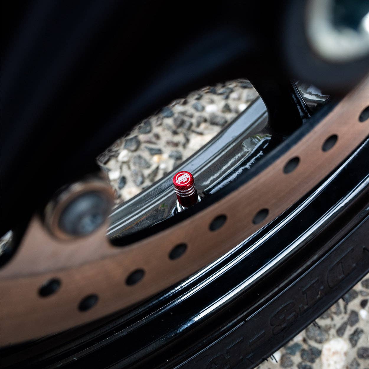 Round Red ML - Motorcycle Valve Caps