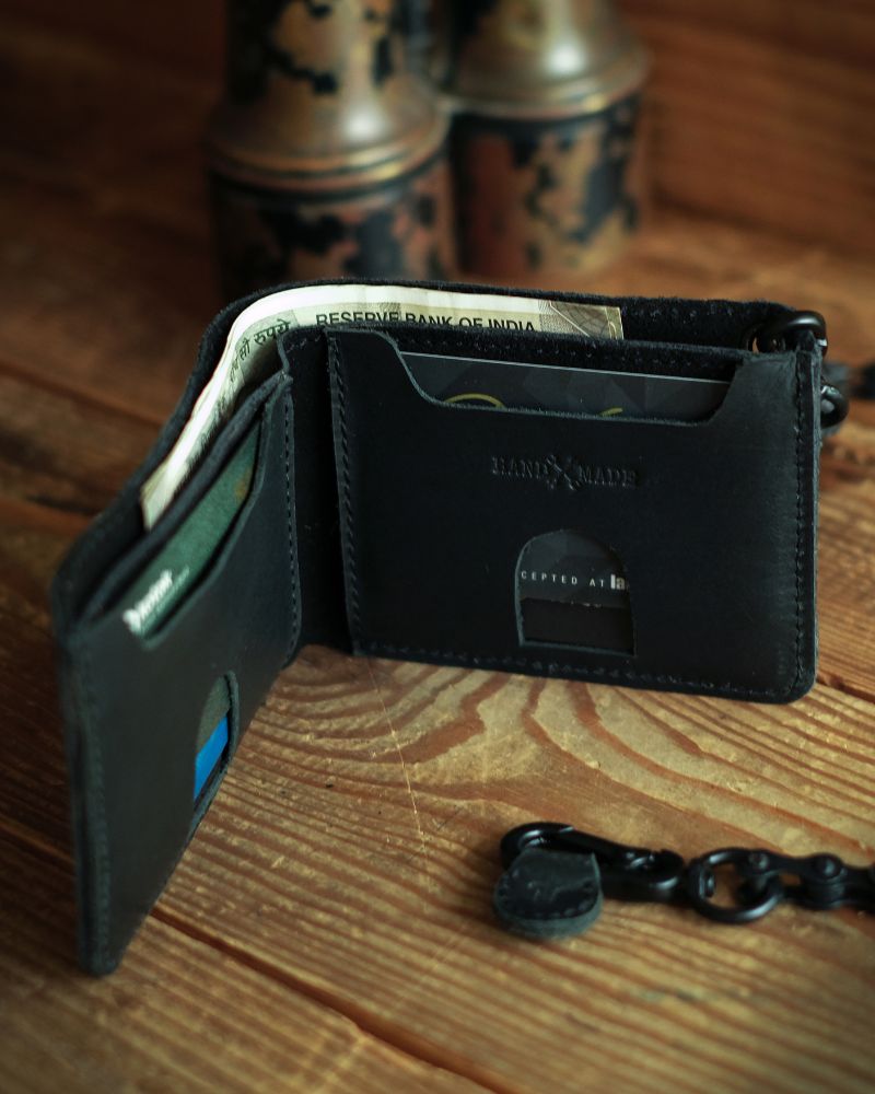 Buff Leather Rodeo Wallet - Black