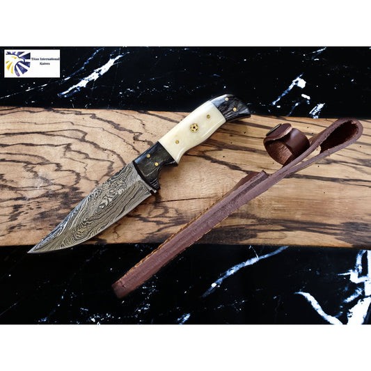 Damascus Steel Hunting Knife