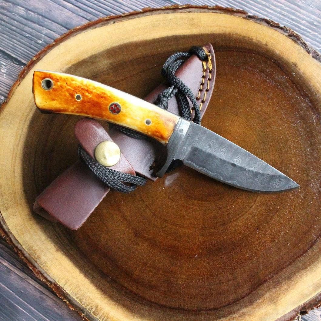 Damascus Hilt Titan Drop Point Hunter