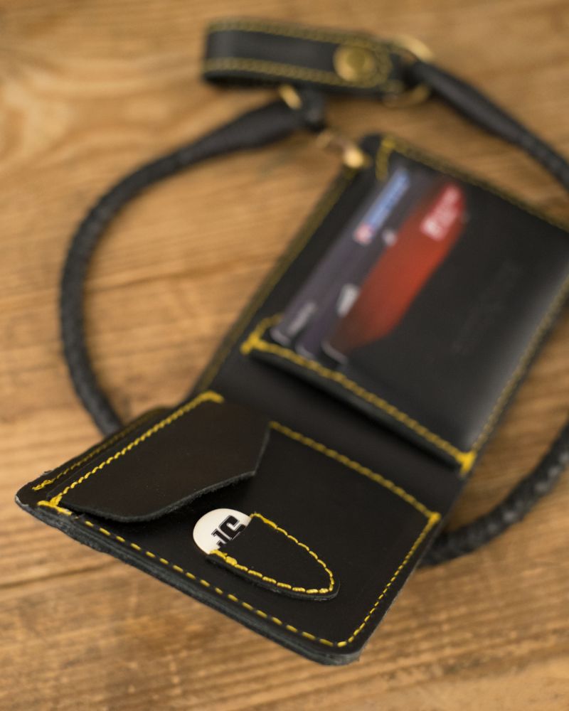 Buff Leather Guitarist Wallet - Black