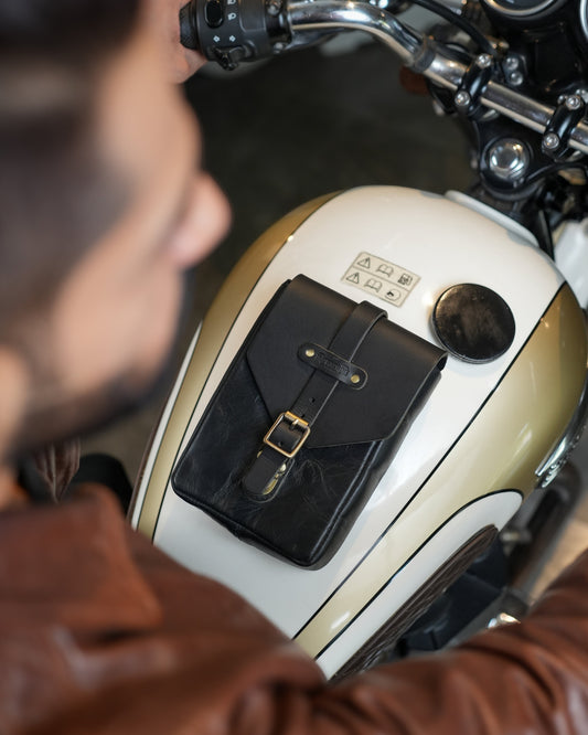 Buff Leather Tank Pouch - Black