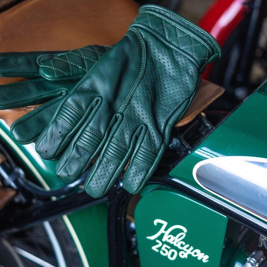 Short Cuff Bobber Gloves - Racing Green
