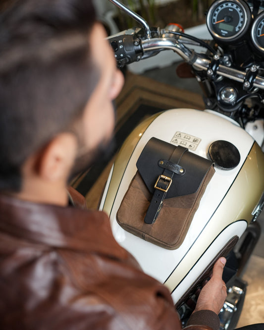 Buff Leather Tank Pouch - Brown