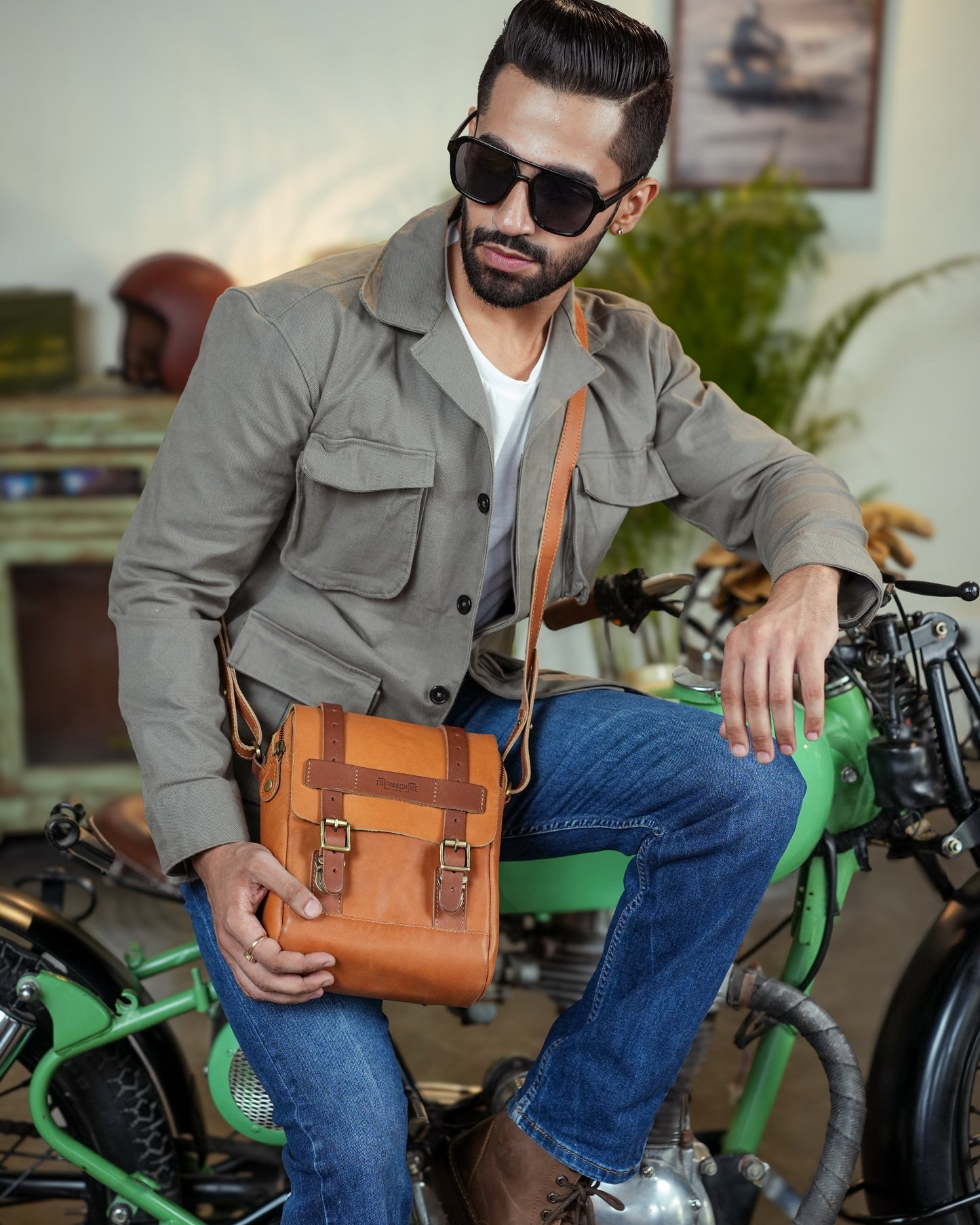 Buff Leather Tank & Tail Bag - Vintage Tan