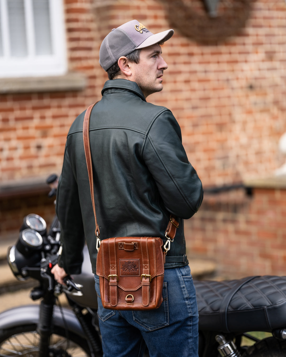 Leather Tank Bag - Large - Brown (Veg Tanned)