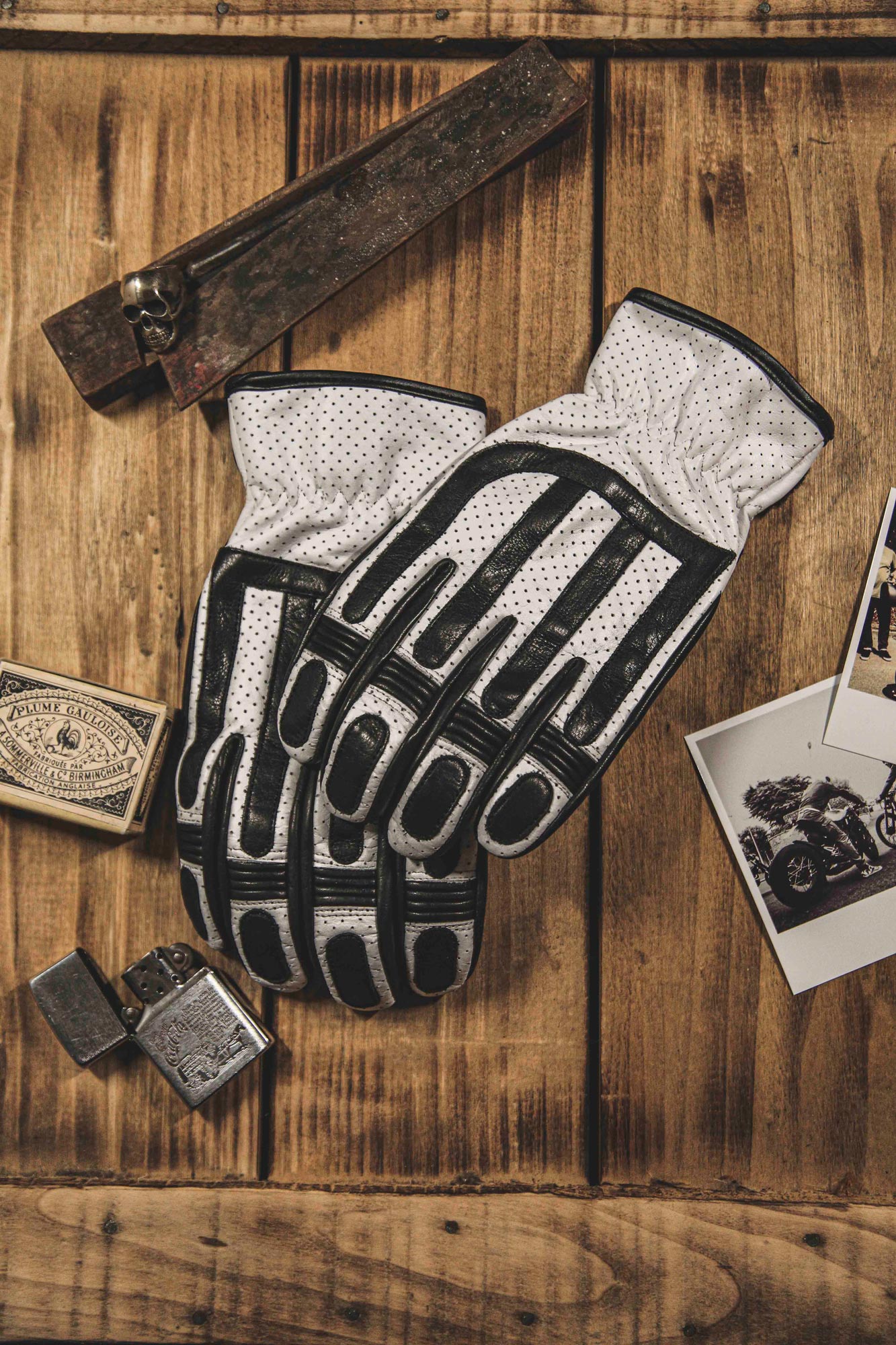 Victory Leather CE Gloves | White/Black