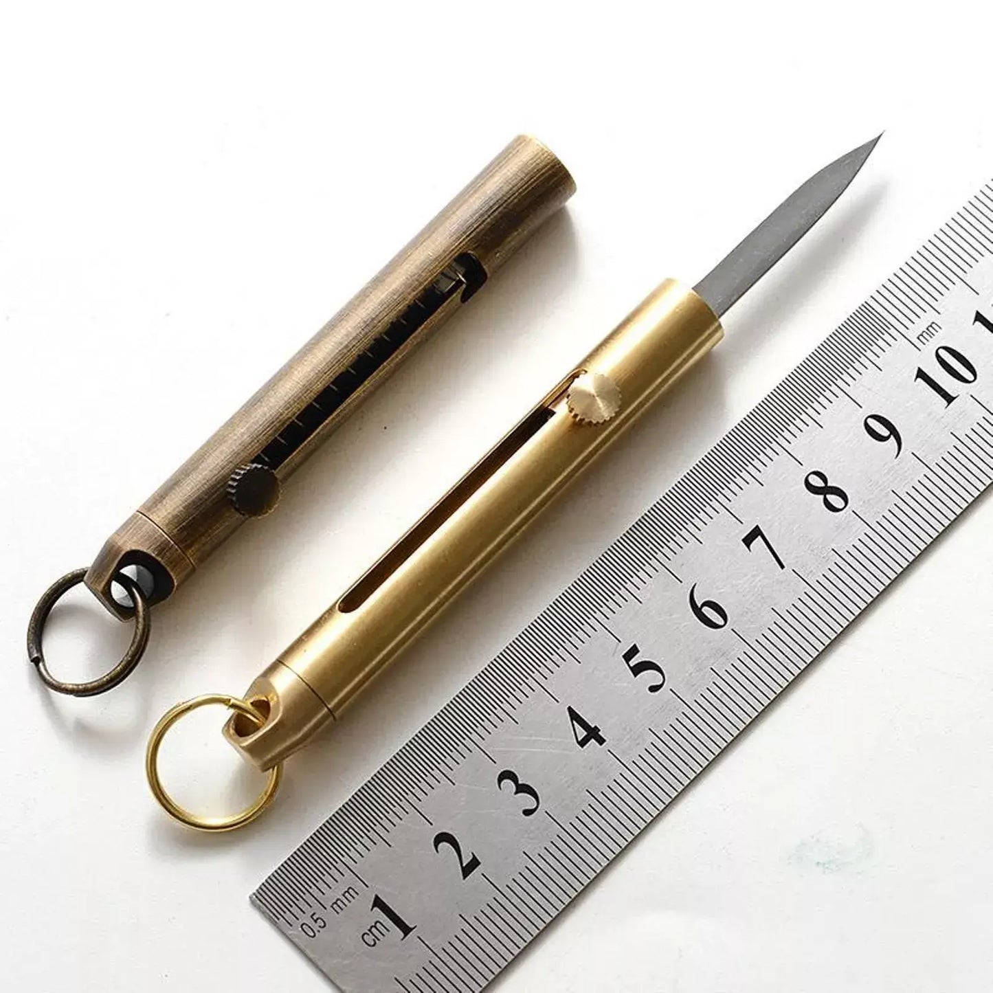 Brass Keychain Pocket Knife Twist Bolt Open: Bronze