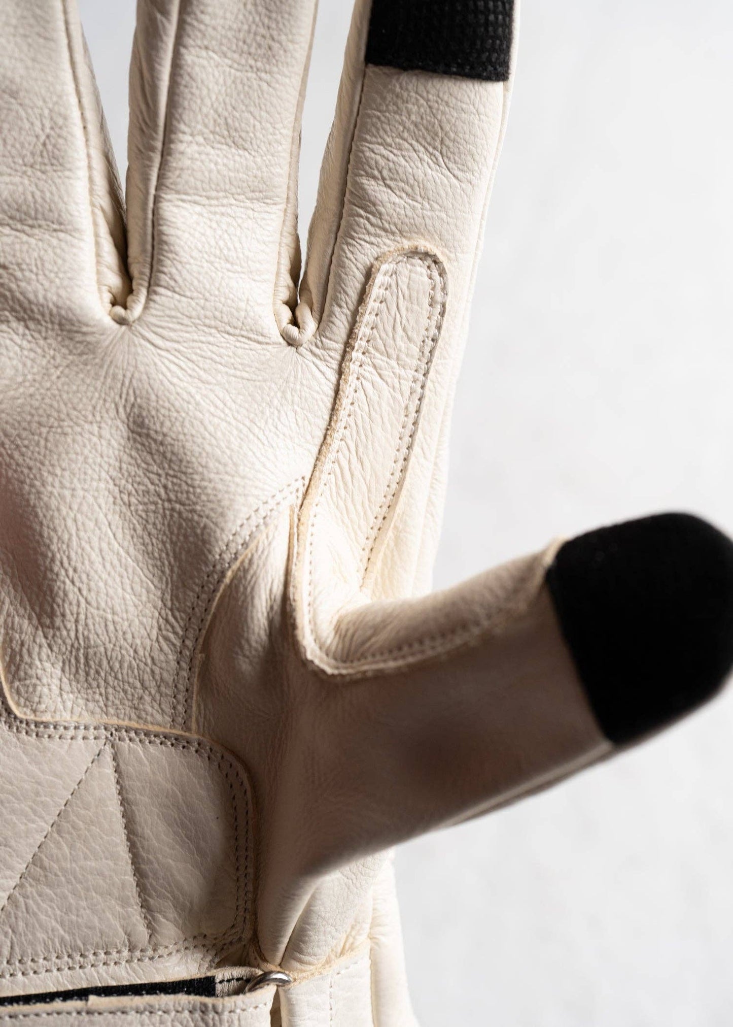 INR X VAHNA Moto Gloves: White / Small