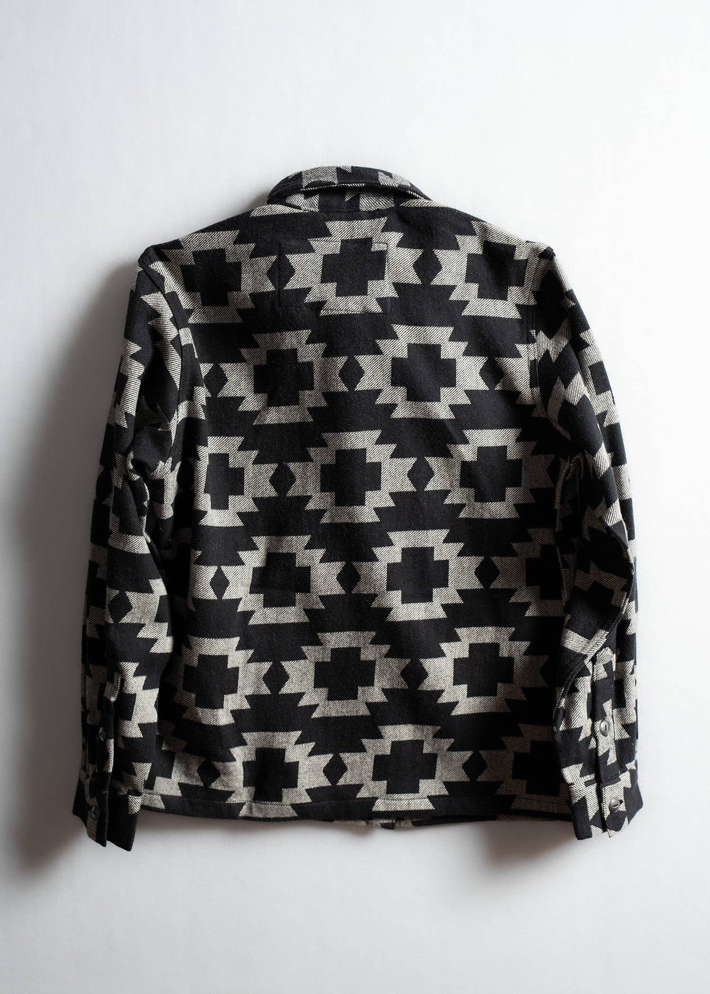 Women's Yumani Shirt: Black / X-Large